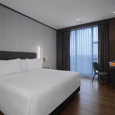 Harper Premier Nagoya Batam Hotel Ngoại thất bức ảnh