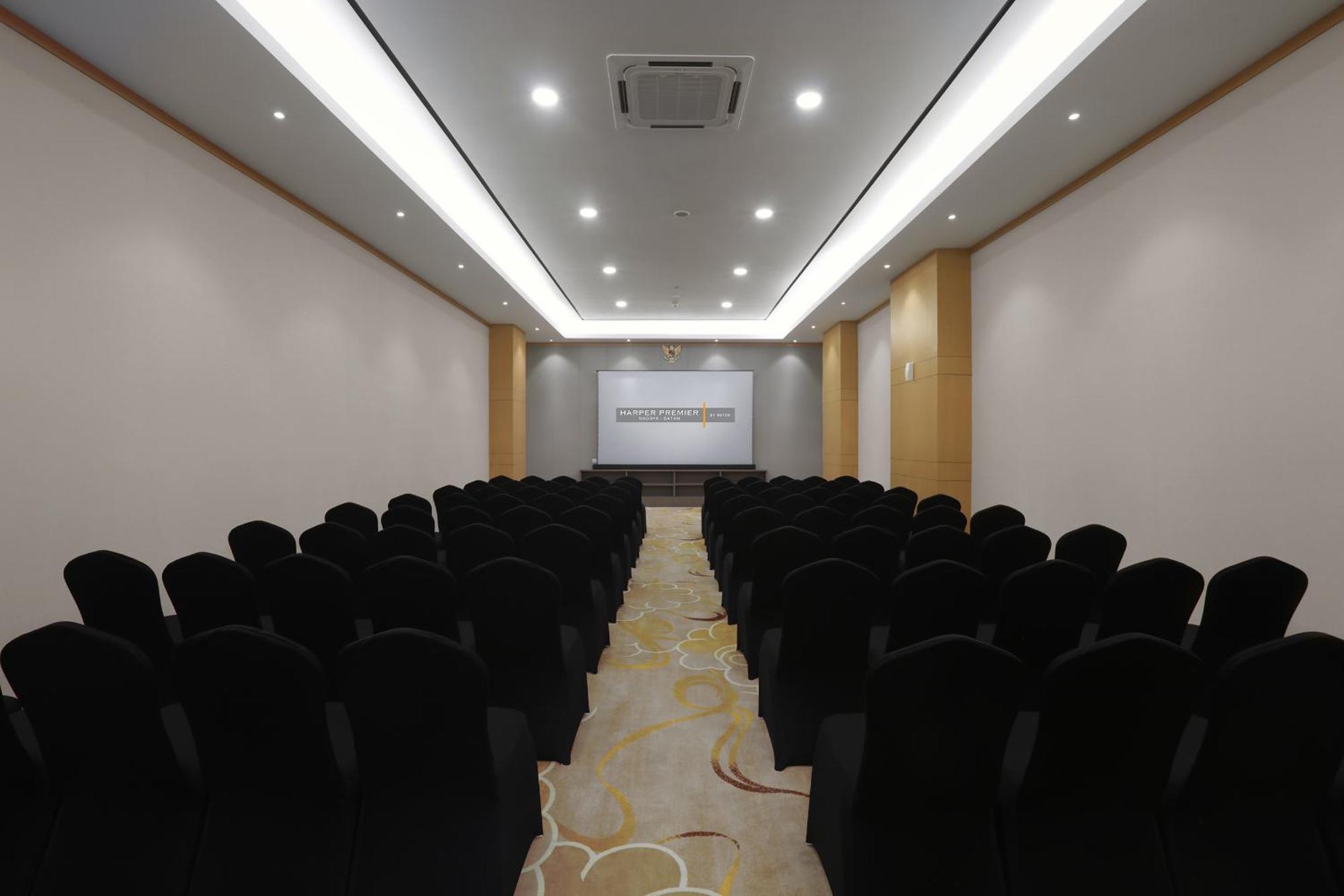 Harper Premier Nagoya Batam Hotel Ngoại thất bức ảnh
